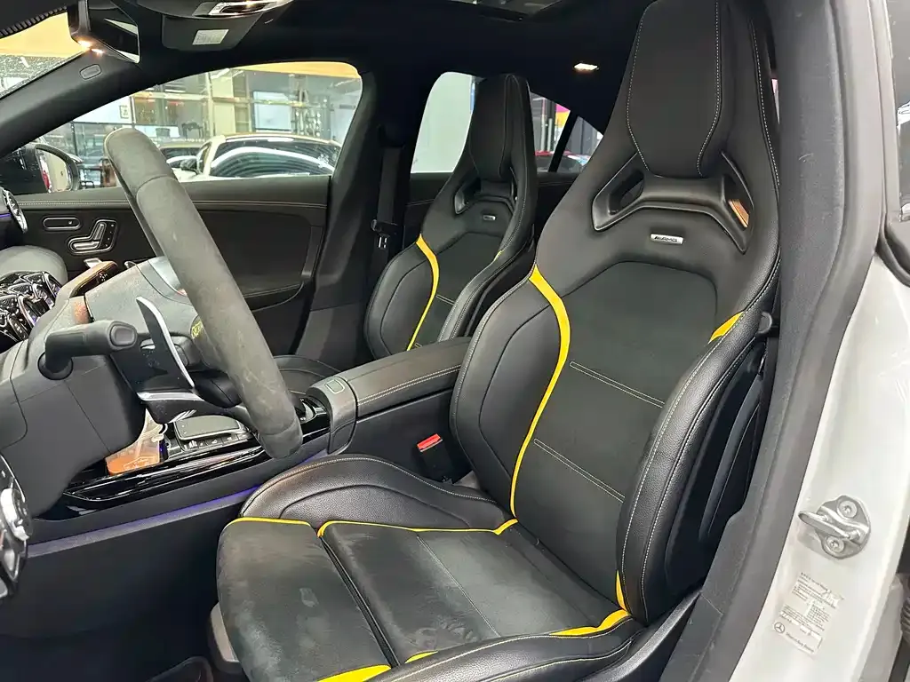 Mercedes-Benz CLA AMG — фото 8
