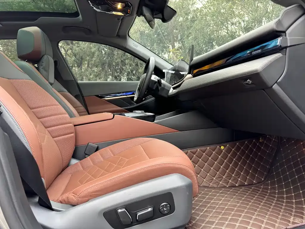 BMW i5 — фото 8