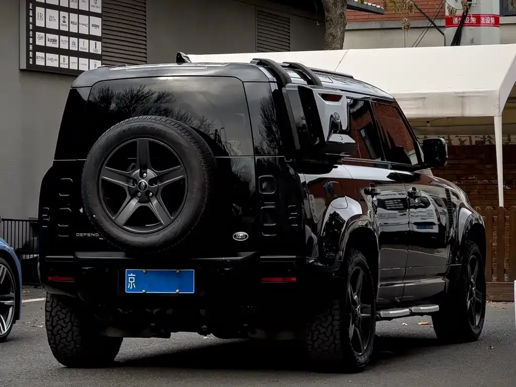 Land Rover Defender — фото 7