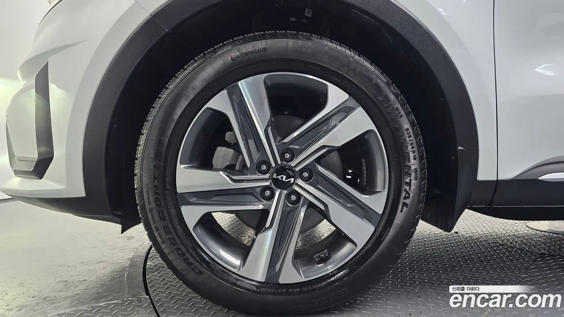 Kia Sorento — фото 5