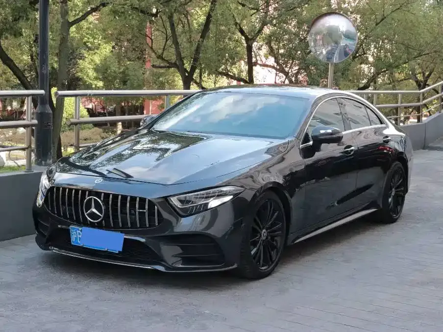 Mercedes-Benz CLS — фото 1