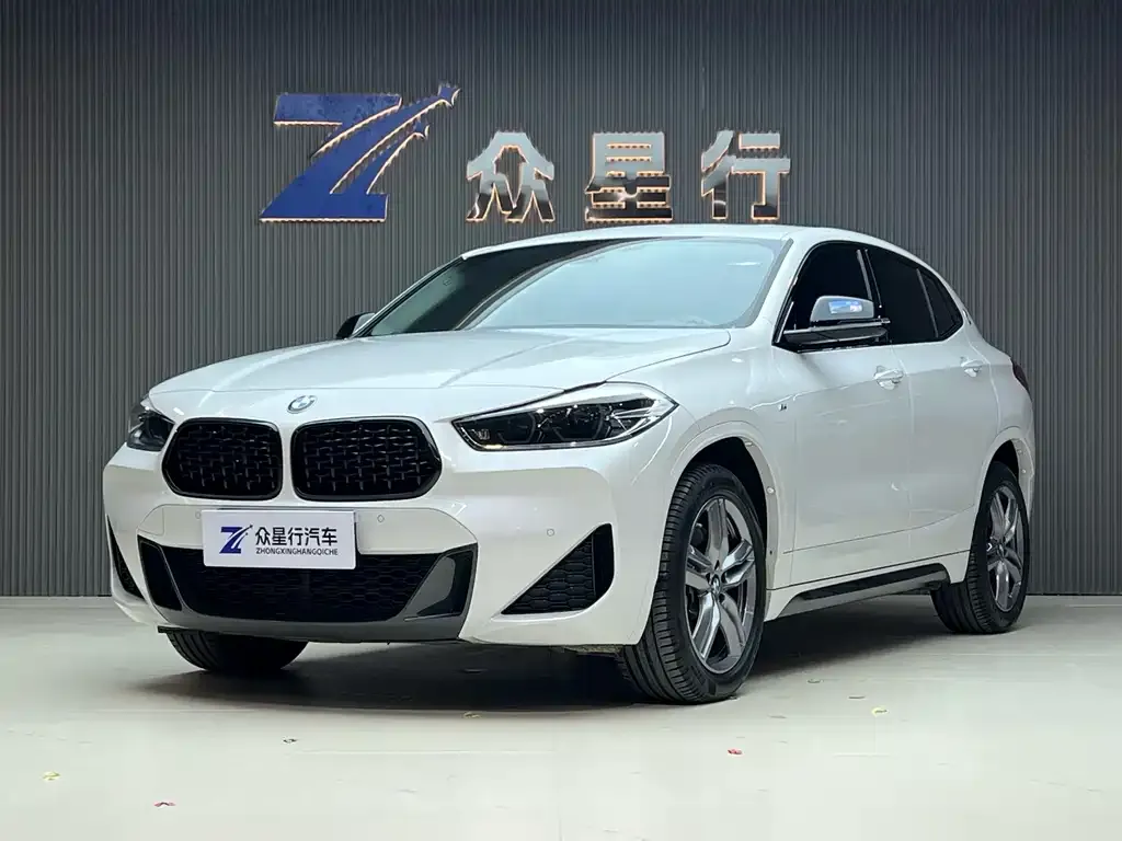 BMW X2 — фото 1