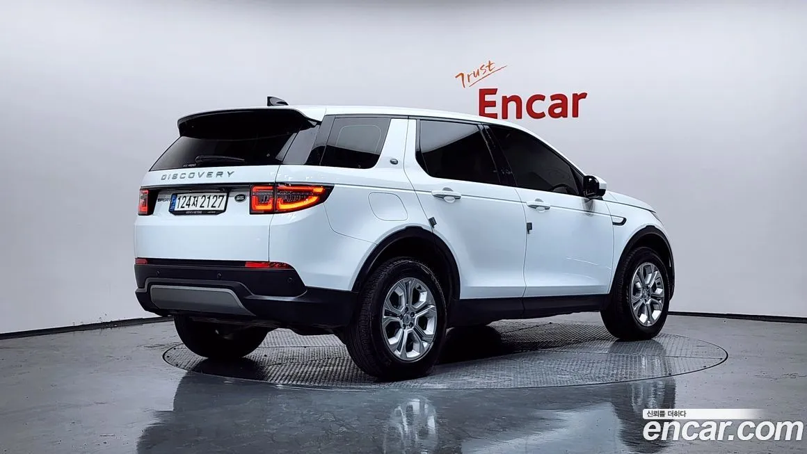 Land Rover Discovery Sport — фото 2