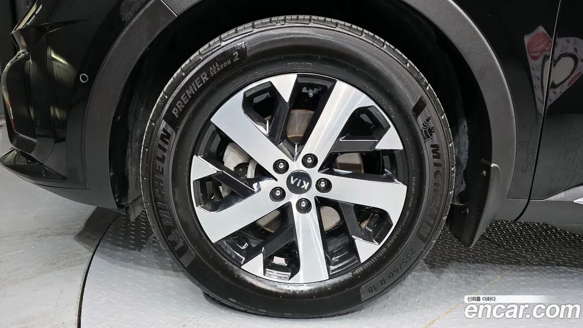 Kia Sorento — фото 5