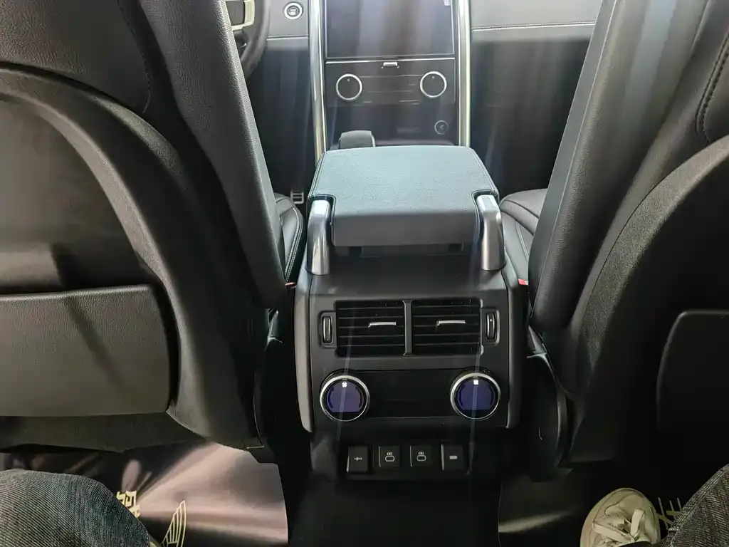 Land Rover Discovery — фото 10