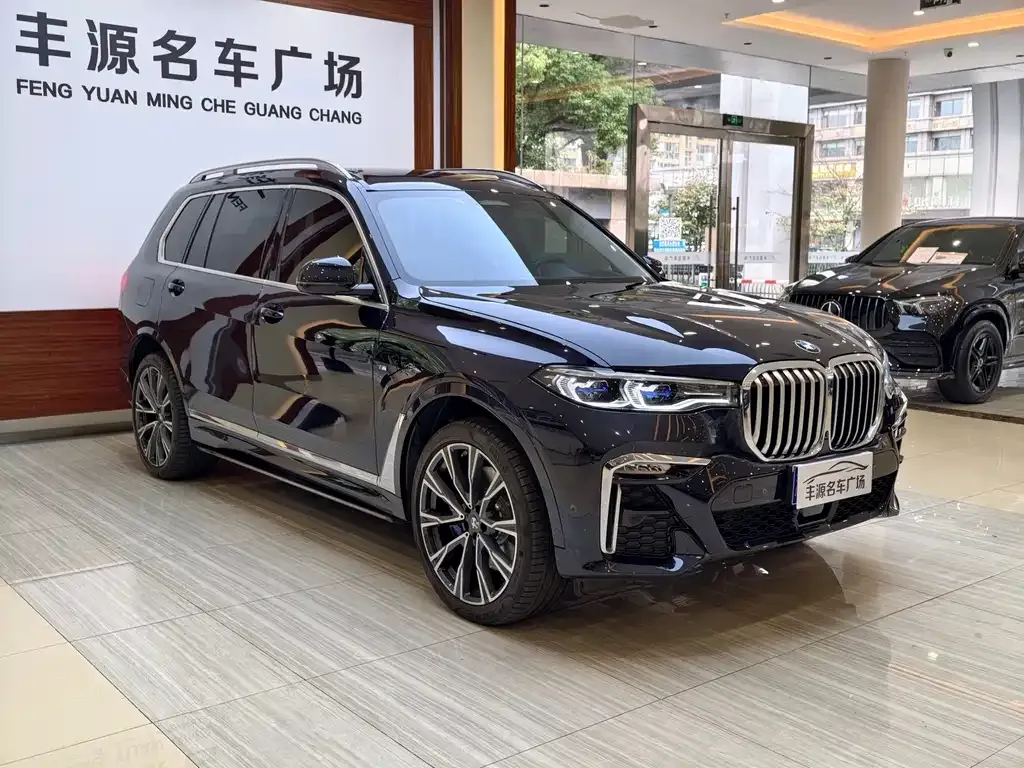 BMW X7 — фото 3