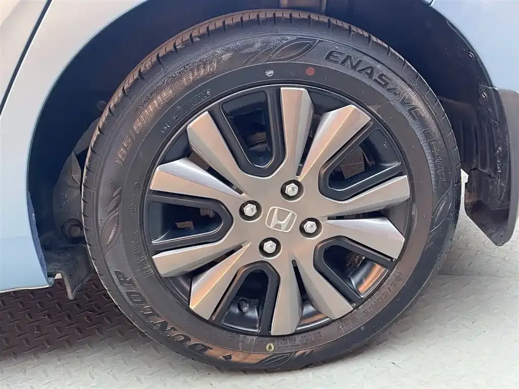 Honda Fit — фото 10