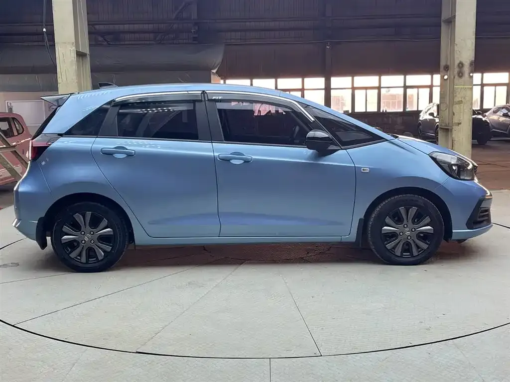 Honda Fit — фото 4
