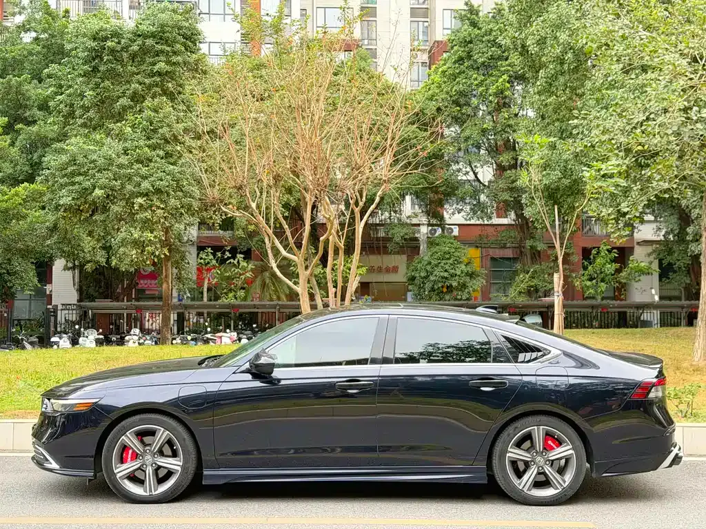 Honda Accord New Energy — фото 8