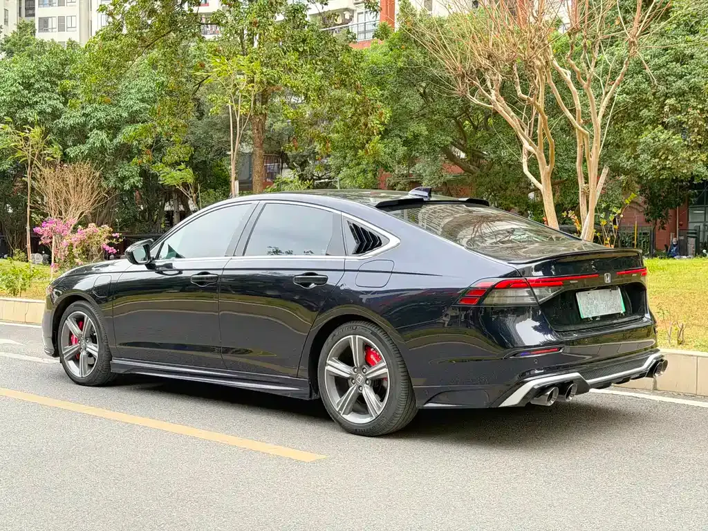 Honda Accord New Energy — фото 9