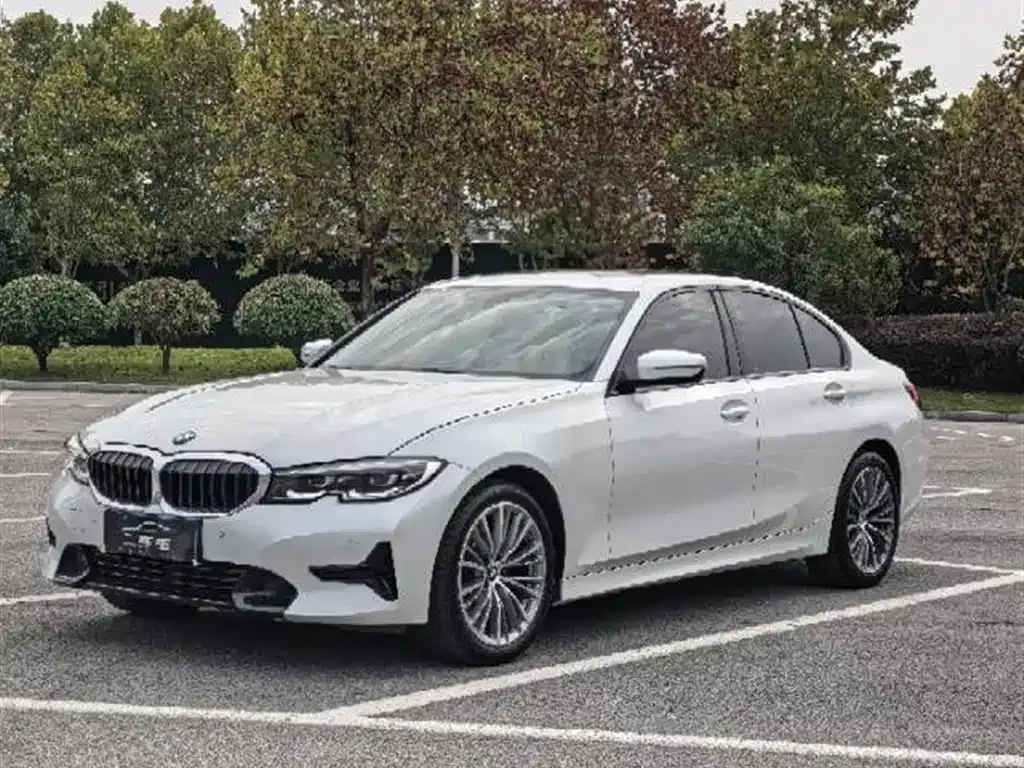 BMW 3 Series — фото 1