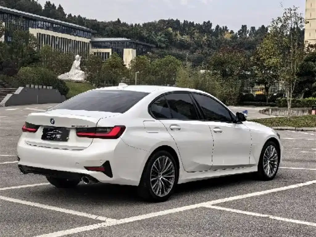 BMW 3 Series — фото 7