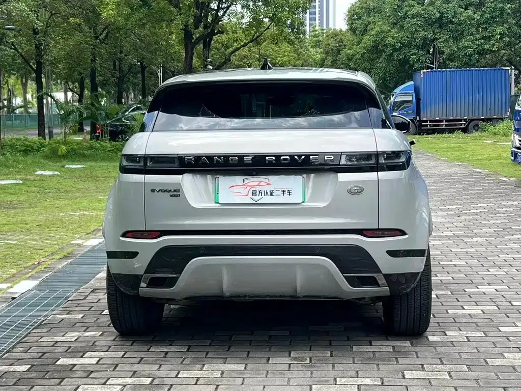 Land Rover Evoque PHEV — фото 5