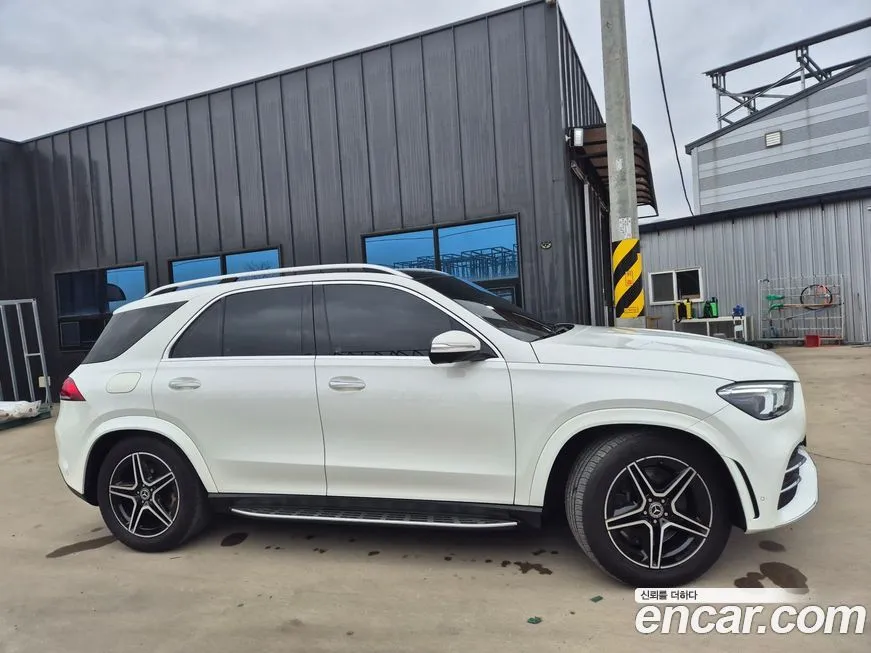 Mercedes-Benz GLE-Class — фото 4