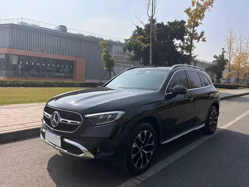 Mercedes-Benz GLC — фото 1