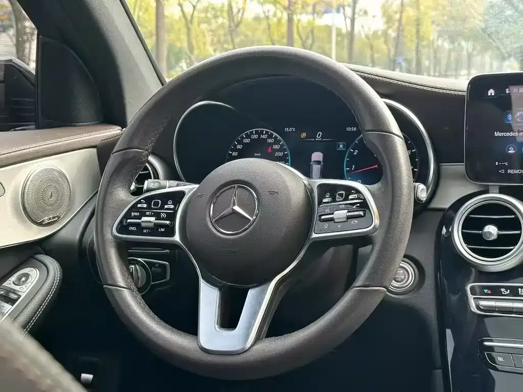 Mercedes-Benz GLC — фото 5