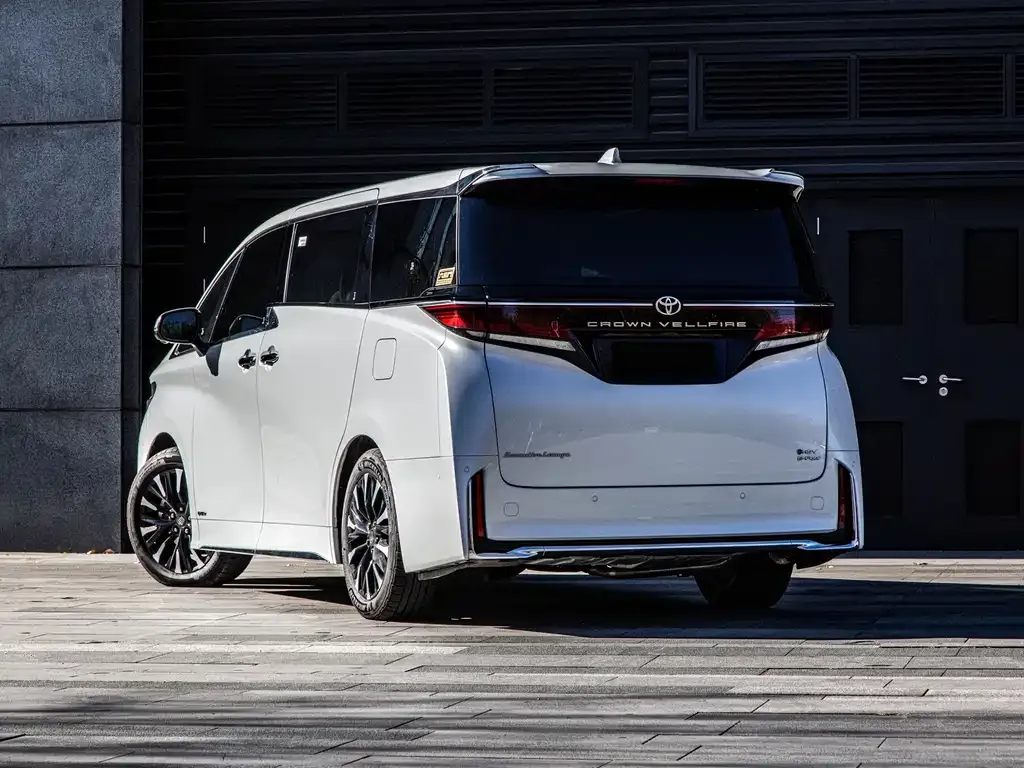 Toyota Vellfire — фото 2