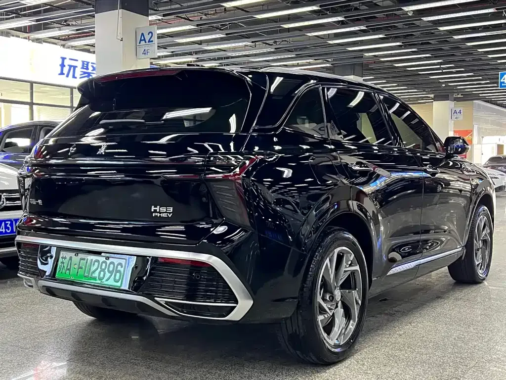 Hongqi HS3 PHEV — фото 10