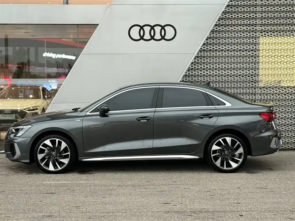 Audi A3 — фото 3