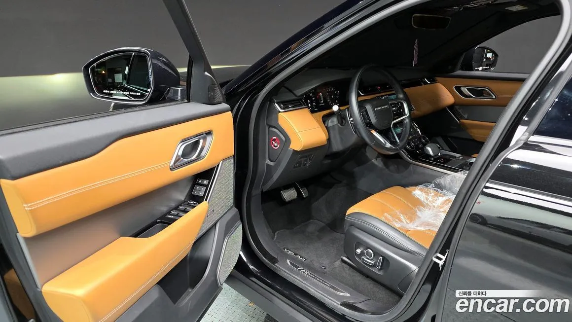 Land Rover Range Rover Velar — фото 10