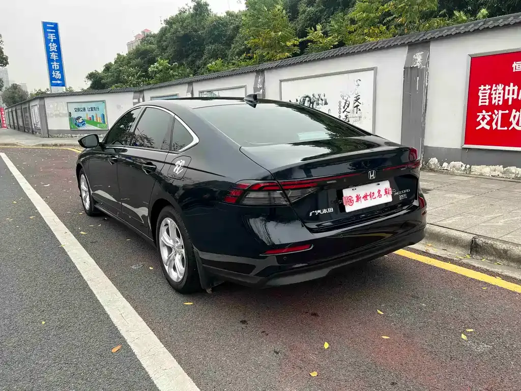 Honda Accord — фото 5