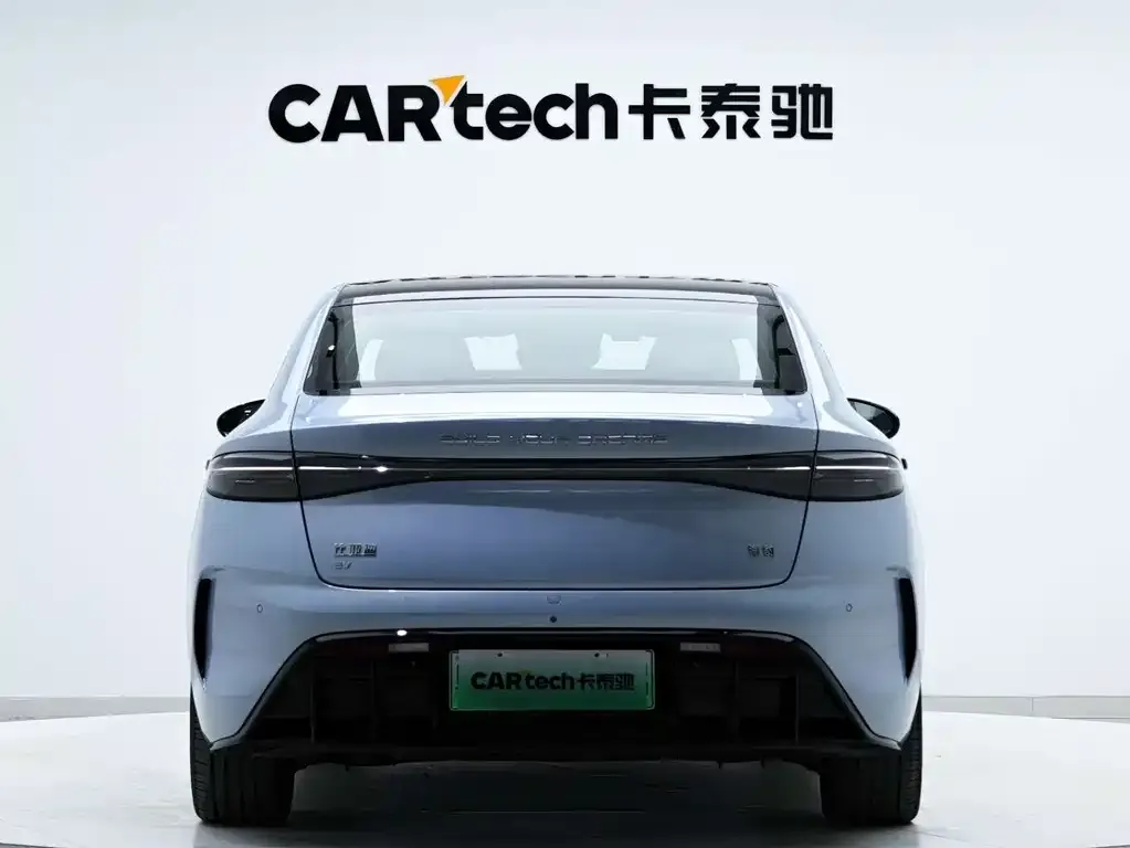 BYD Seal — фото 3