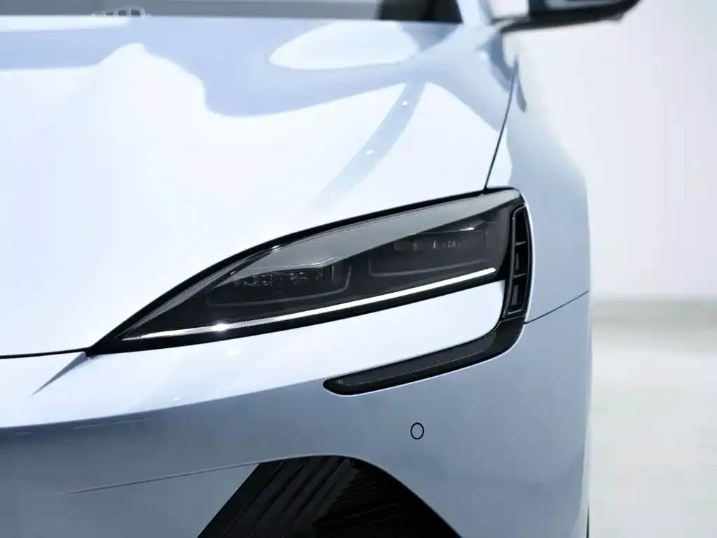BYD Seal — фото 8