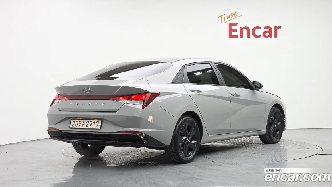 Hyundai AVANTE — фото 2