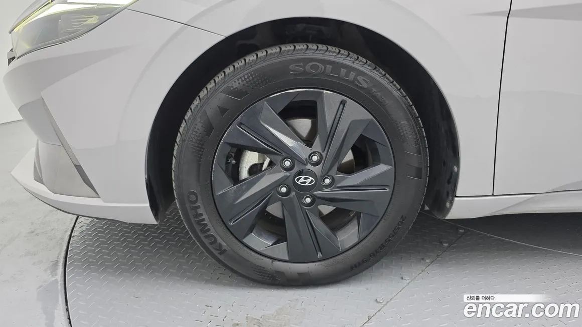 Hyundai AVANTE — фото 5