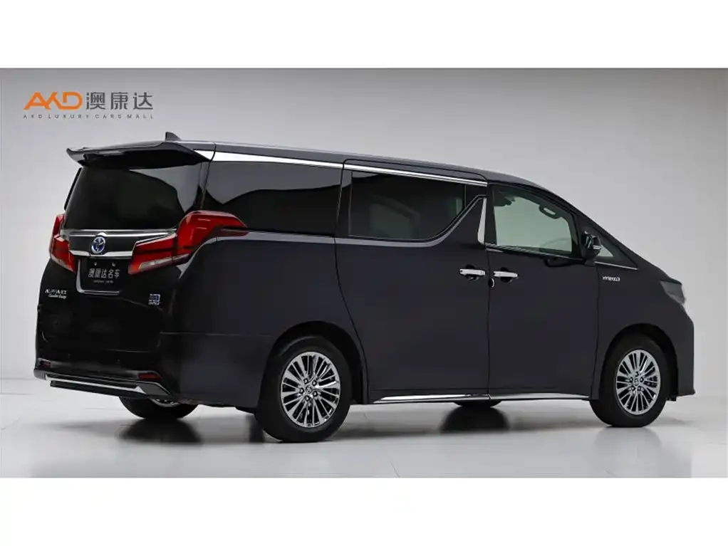 Toyota Alphard — фото 3
