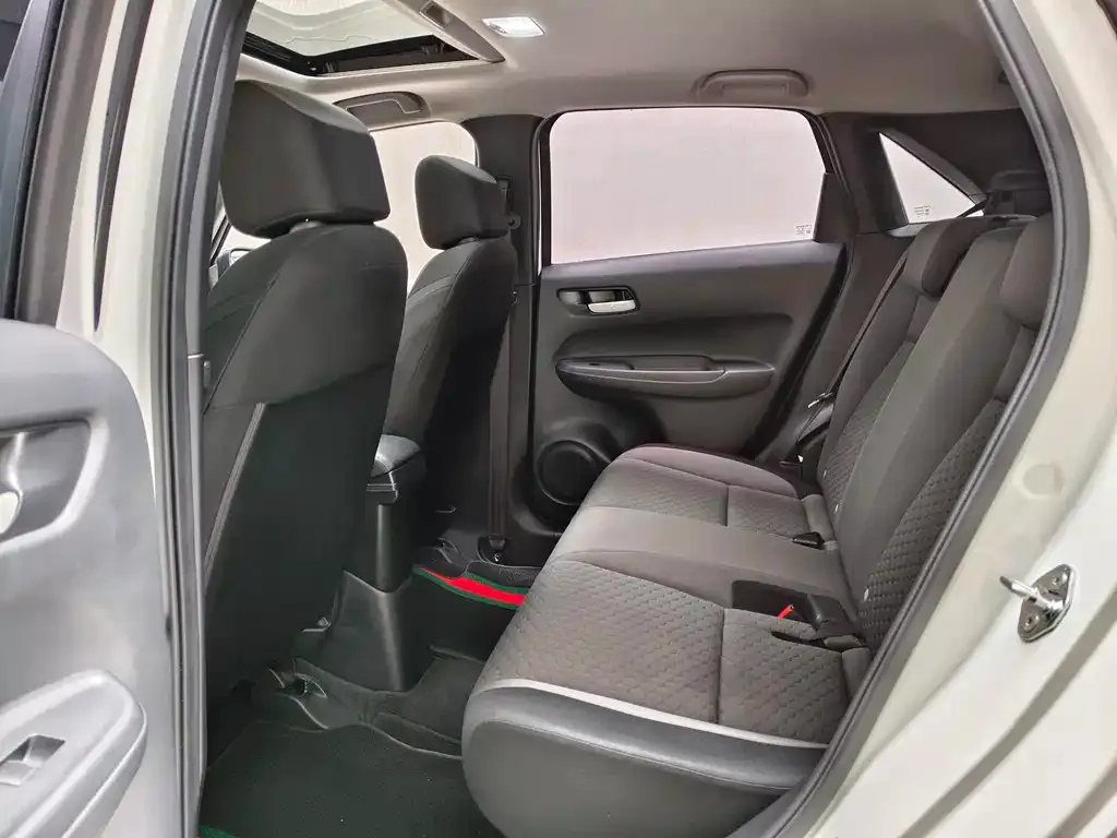 Honda Fit — фото 6