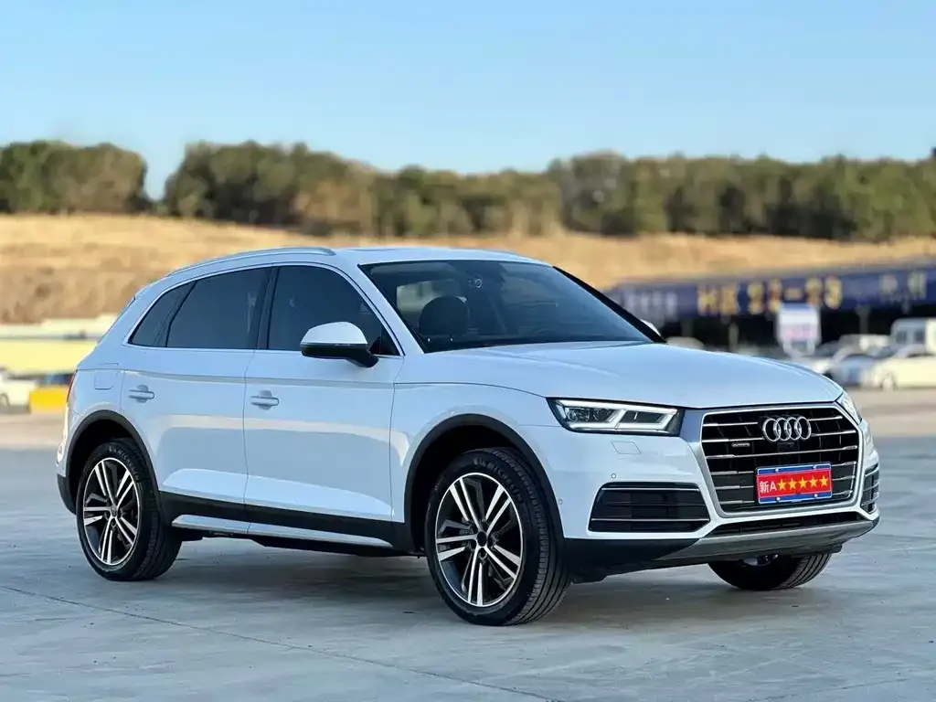 Audi Q5L — фото 3