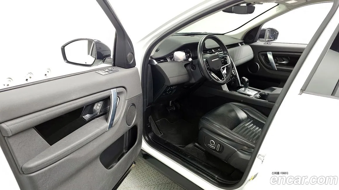 Land Rover Discovery Sport — фото 10