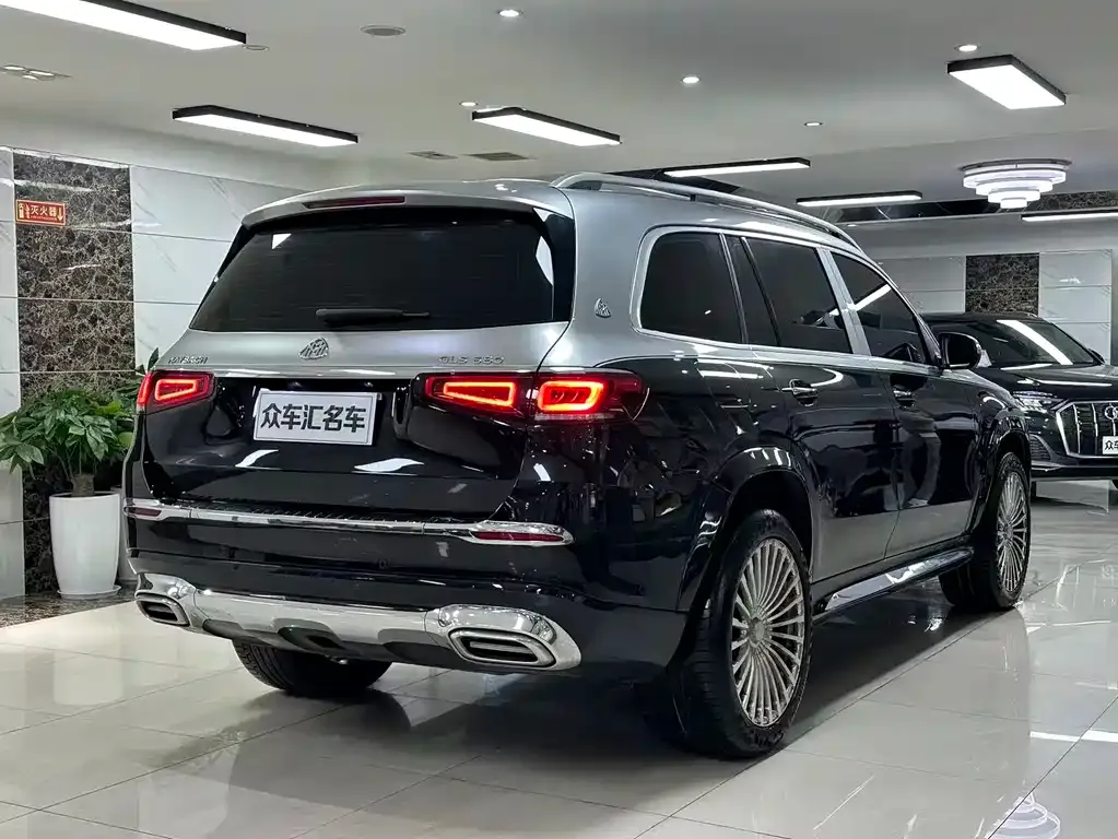 Mercedes-Benz GLS — фото 6