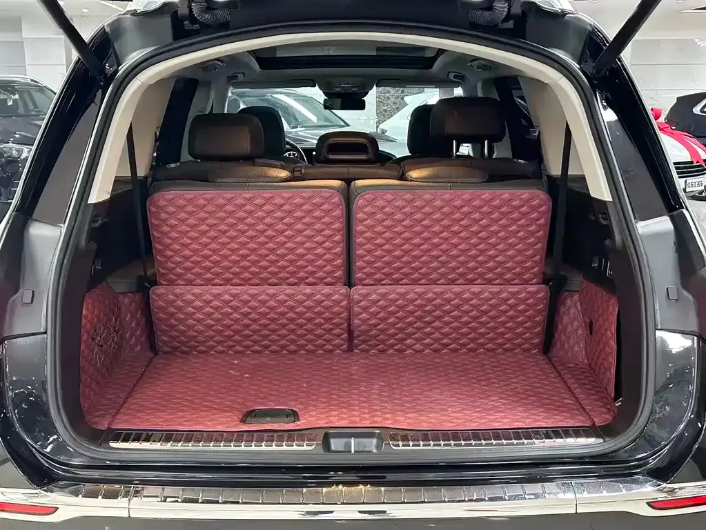 Mercedes-Benz GLS — фото 8