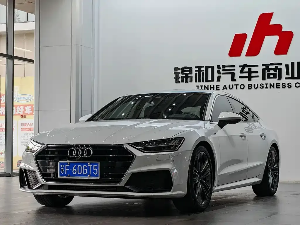 Audi A7 — фото 1