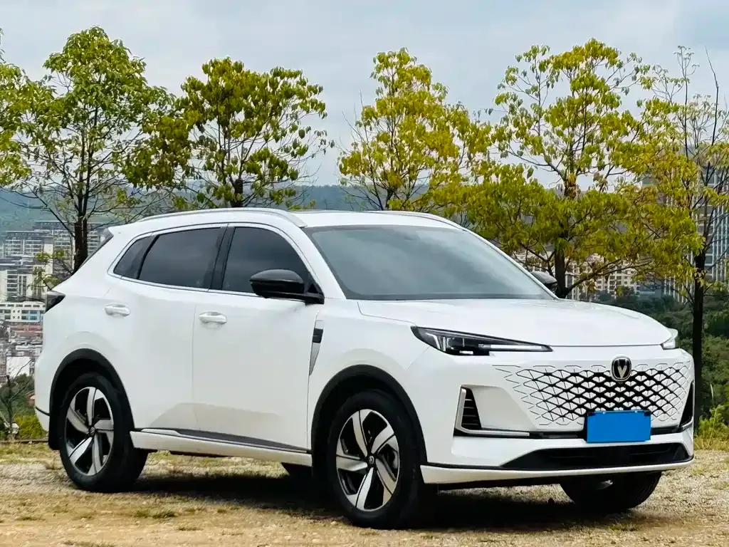 Changan CS55PLUS — фото 3