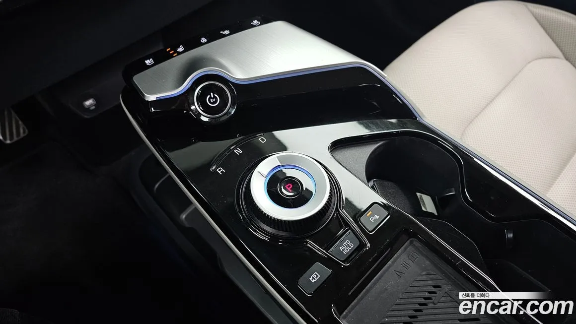 Kia EV6 — фото 9