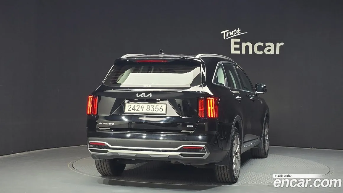 Kia Sorento — фото 4