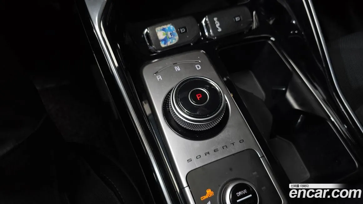Kia Sorento — фото 9