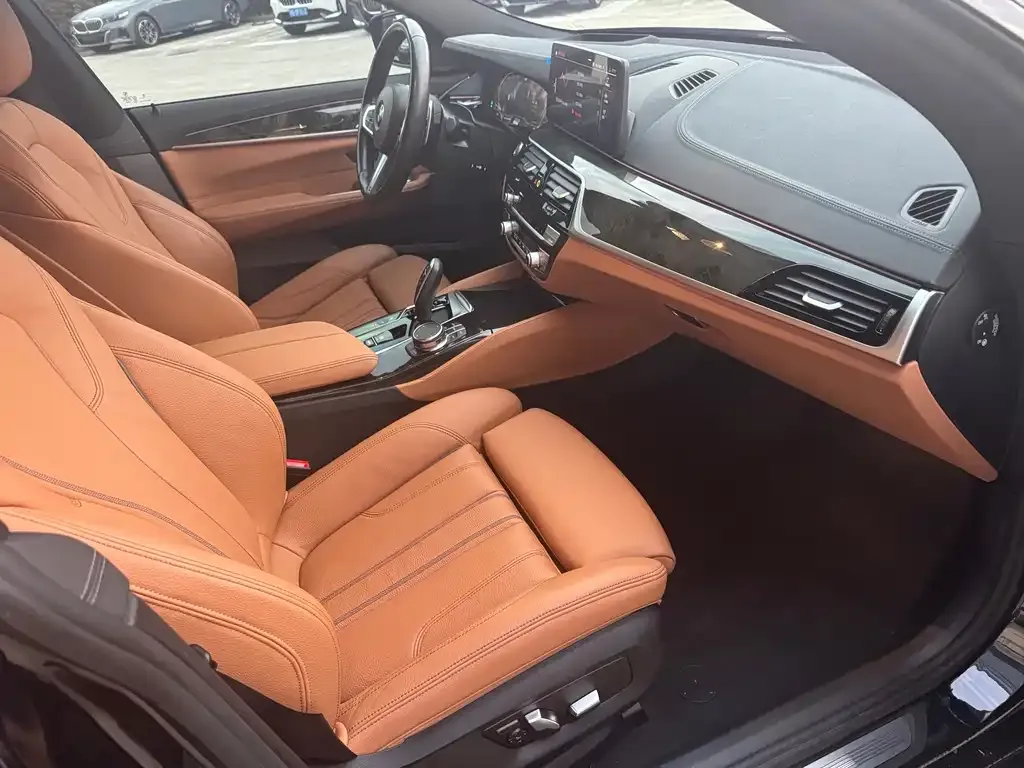 BMW 6 Series GT — фото 10