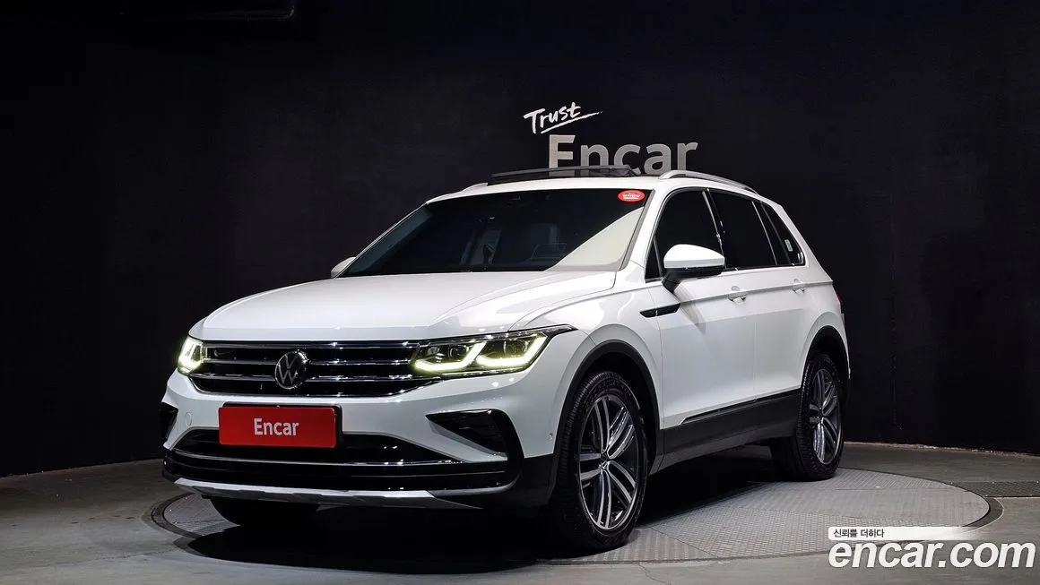 Volkswagen Tiguan — фото 1