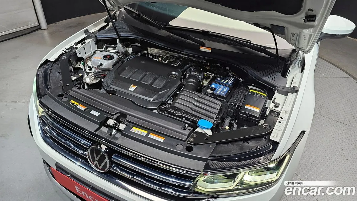 Volkswagen Tiguan — фото 6