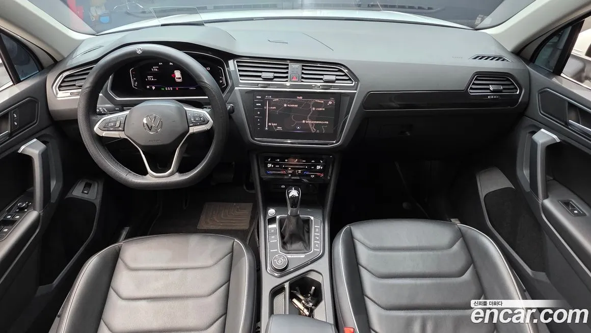 Volkswagen Tiguan — фото 7