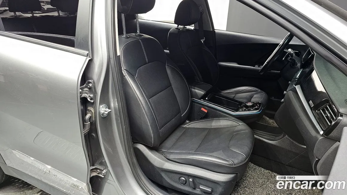Kia Niro — фото 10