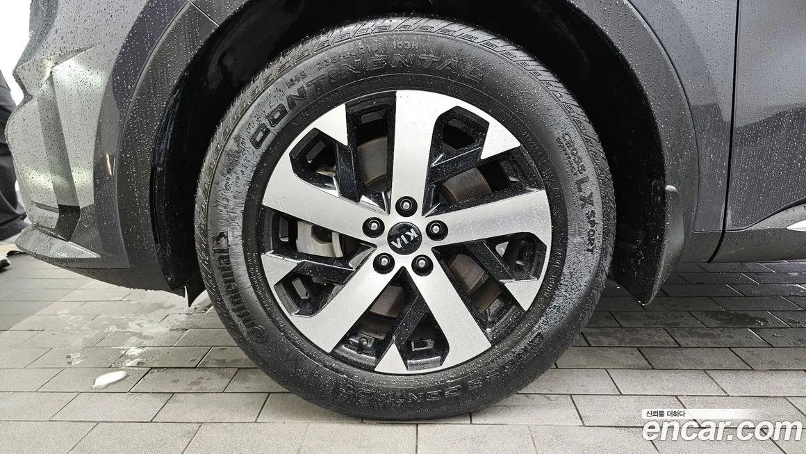 Kia Sorento — фото 5