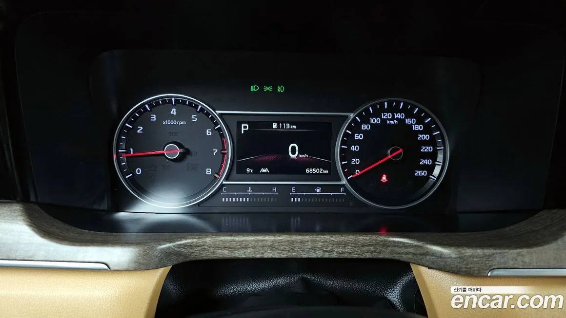 Kia Sorento — фото 8
