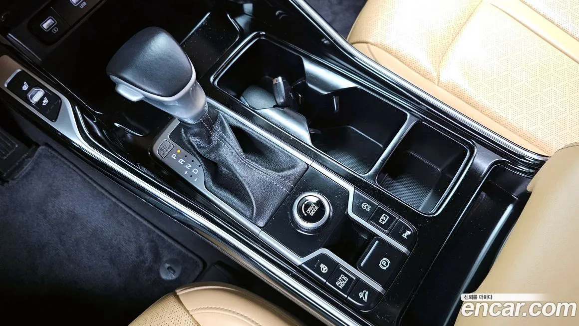 Kia Sorento — фото 9