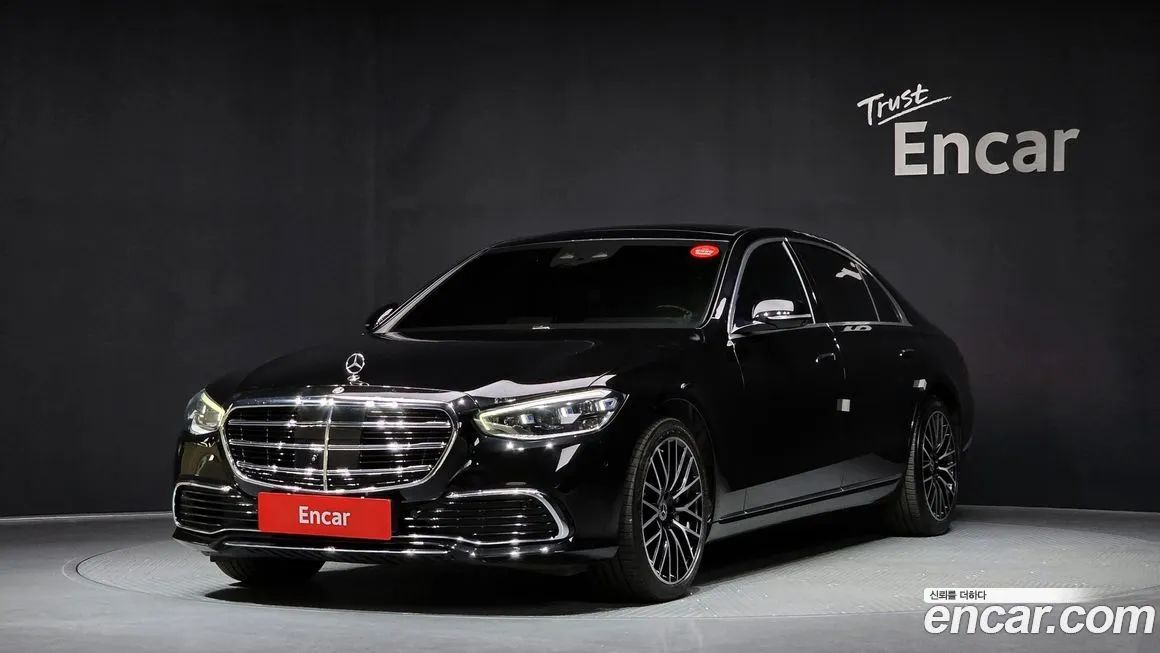 Mercedes-Benz S-Class — фото 1