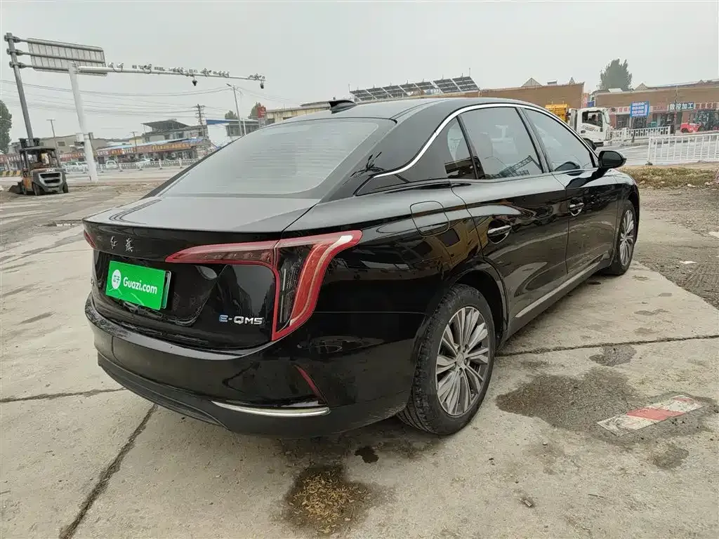 Hongqi E-QM5 — фото 7